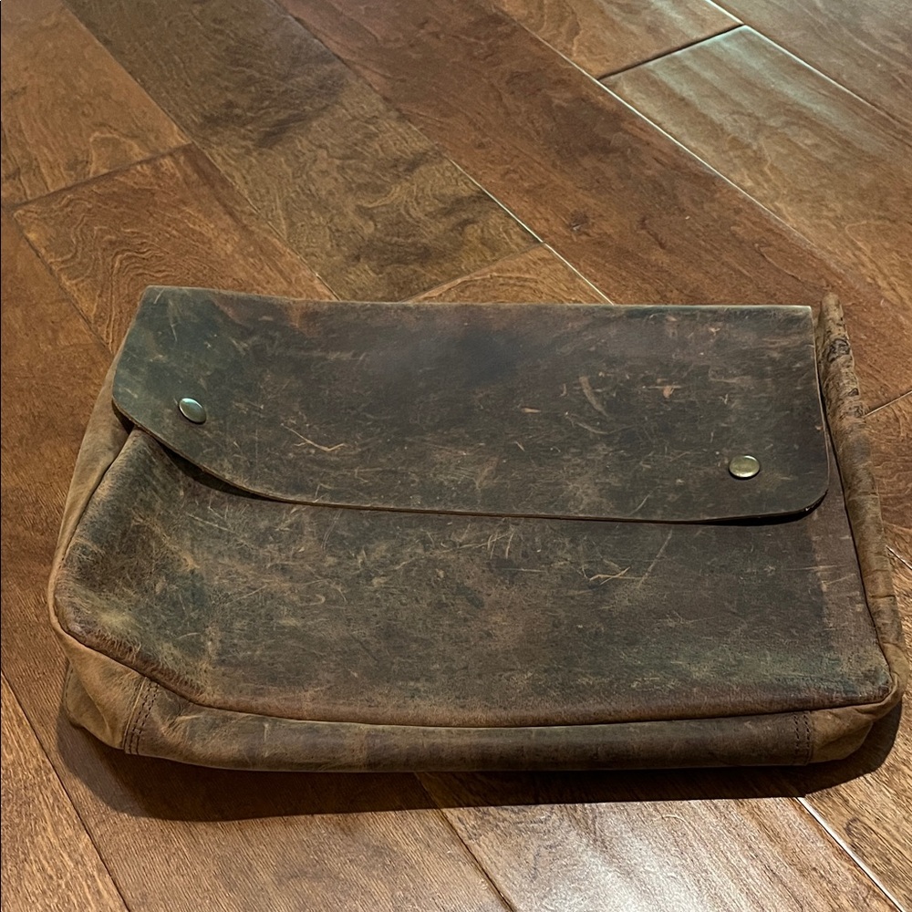 Vintage distressed full grain genuine leather laptop case/portfolio/documents